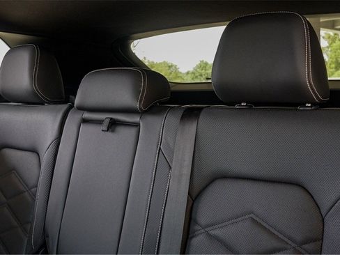 New 2026 Volkswagen Atlas Cross Sport SE image 21