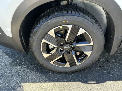 New 2026 Nissan Kicks SV w/ SV Premium Package image 13