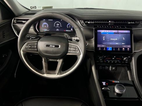 Used 2023 Jeep Grand Cherokee L Limited w/ Trailer Tow Group (B) image 14