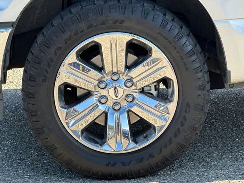 Used 2018 Ford F150 XLT w/ Equipment Group 302A Luxury image 24