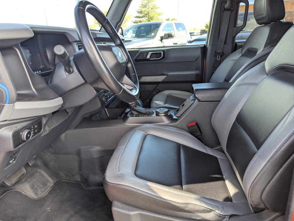 Used 2023 Ford Bronco Black Diamond AWD/4WD image 24