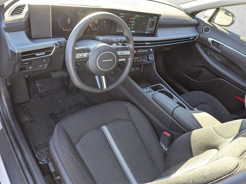 New 2025 Hyundai Sonata SEL image 3