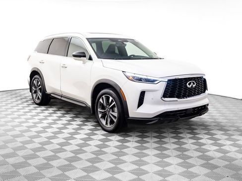 Used 2025 INFINITI QX60 Luxe image 8