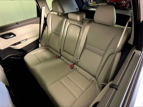 New 2025 Nissan Rogue SL w/ Tech Package image 15