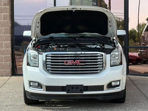 Used 2017 GMC Yukon SLT w/ Premium Edition AWD/4WD image 21