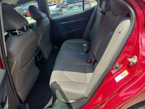 Certified 2018 Toyota Camry LE FWD image 26