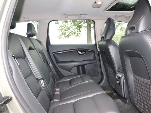 Used 2011 Volvo XC70 T6 image 23