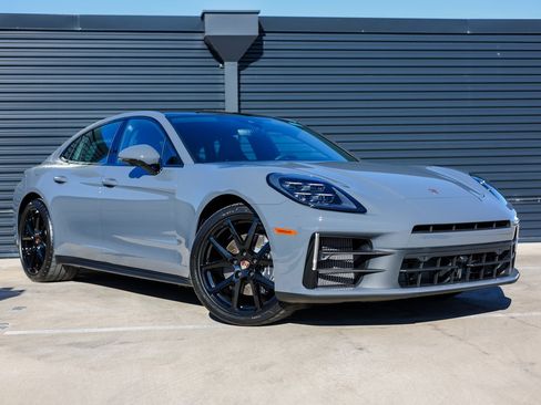 New 2026 Porsche Panamera image 9