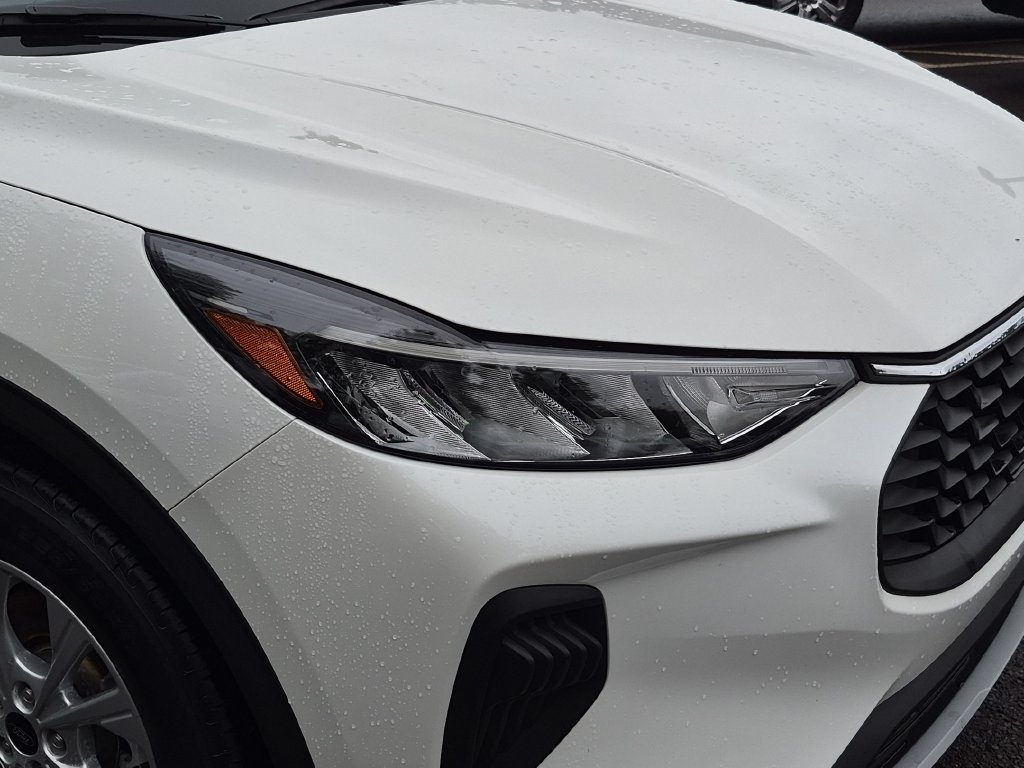 Certified 2023 Ford Escape Active AWD/4WD image 16