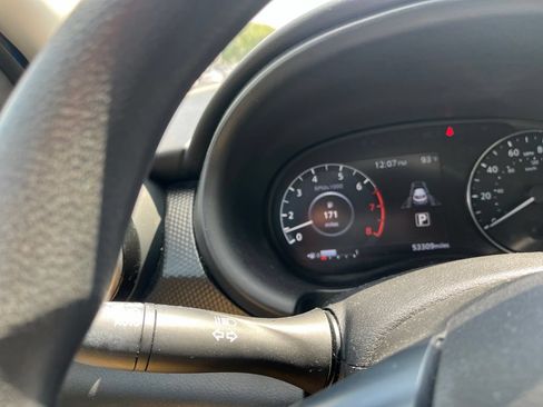 Used 2021 Nissan Kicks SV FWD image 14