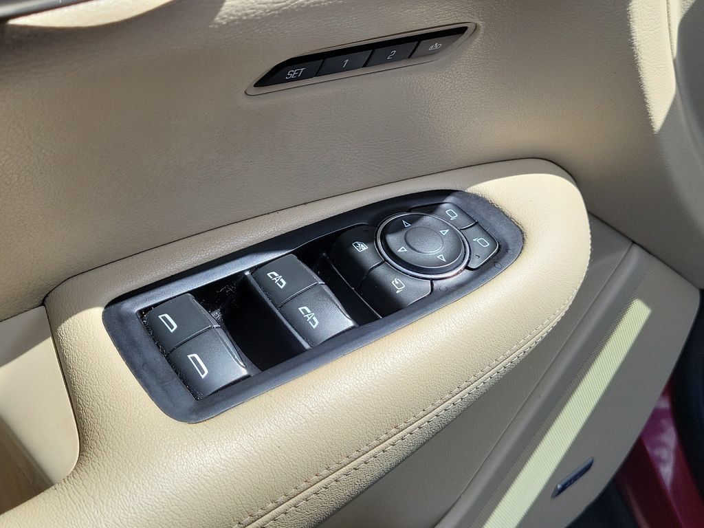 Used 2019 Cadillac XT5 Luxury FWD image 18