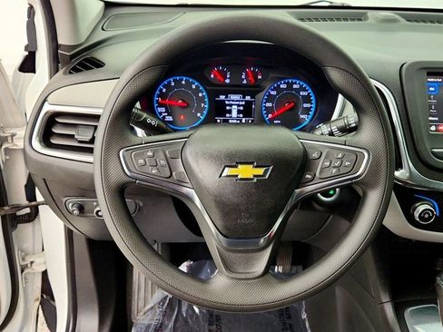 Used 2019 Chevrolet Equinox LS FWD image 14