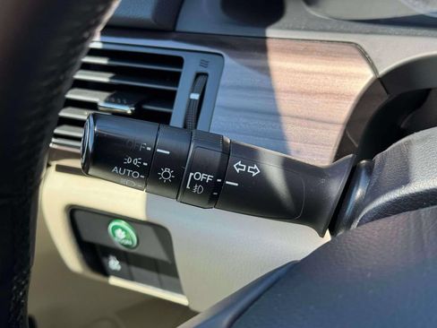 Used 2017 Honda Accord EX-L image 25