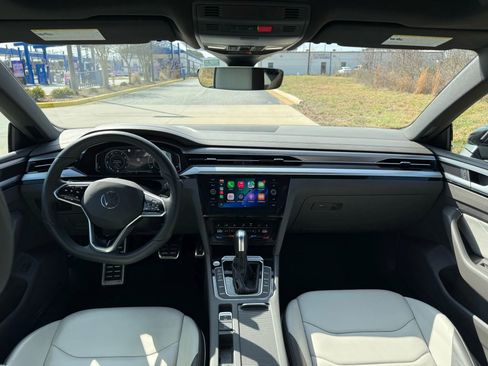 Used 2023 Volkswagen Arteon SEL image 4