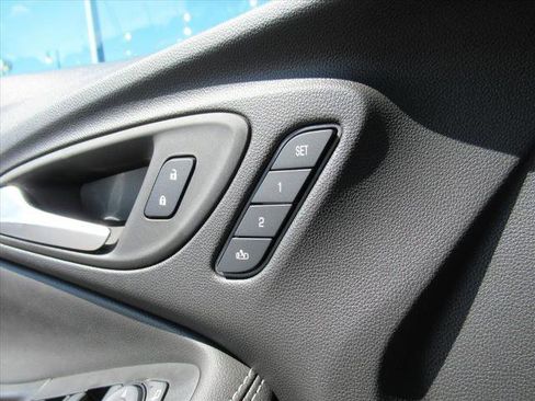 Certified 2024 Buick Encore GX Avenir w/ Avenir Technology Package image 31