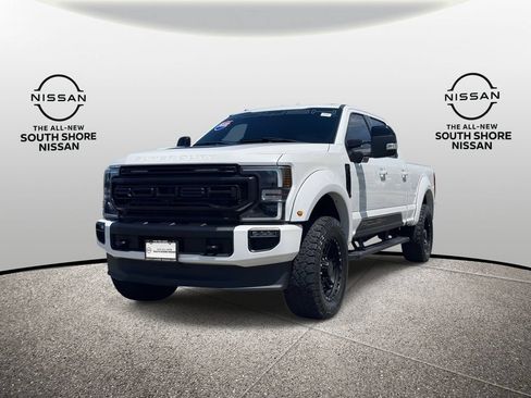 Used 2022 Ford F250 Lariat w/ Black Appearance Package AWD/4WD image 4