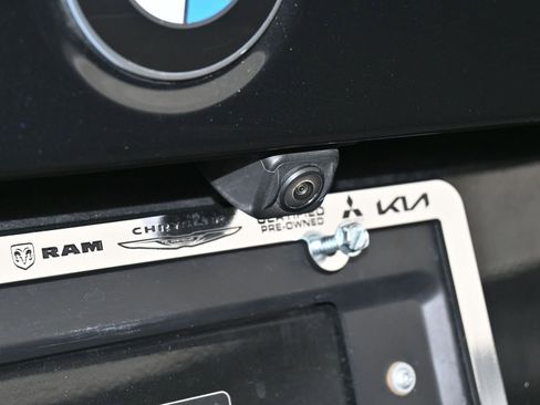 Used 2025 BMW 330i Sedan image 38