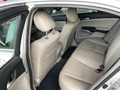 Used 2012 Honda Accord LX image 4