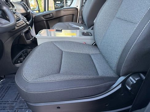 Used 2025 RAM ProMaster 2500 w/ Quick Order Package 22G SLT image 17