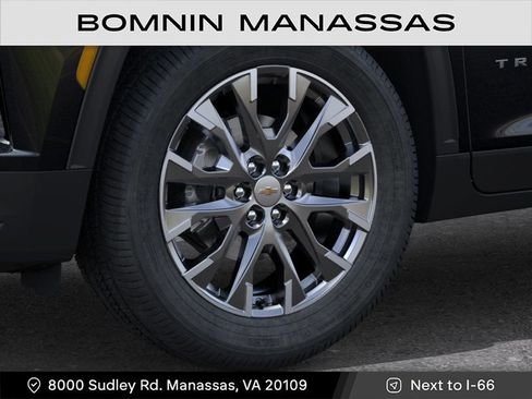 New 2026 Chevrolet Traverse LT w/ Sun and Wheel Package AWD/4WD image 9