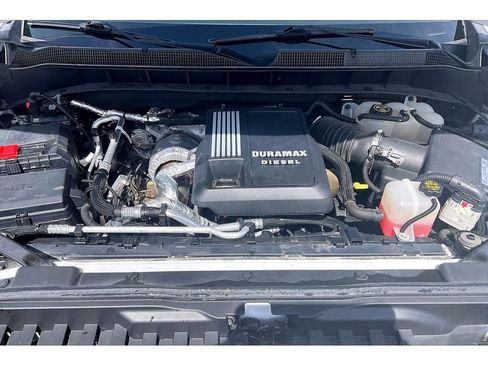 Used 2021 Chevrolet Silverado 1500 LTZ w/ Safety Package II AWD/4WD image 11