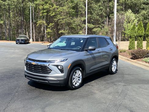 Used 2024 Chevrolet TrailBlazer LS w/ LS Convenience Package image 6