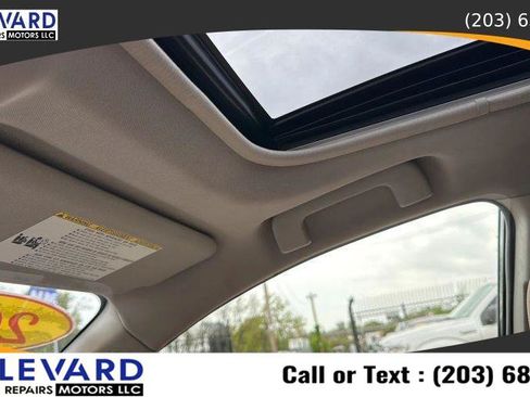 Used 2013 Toyota RAV4 XLE AWD/4WD image 13