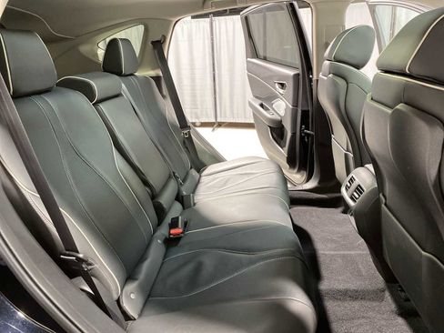 Used 2023 Acura RDX AWD w/ Advance Package image 13