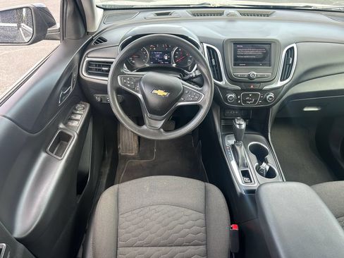Used 2020 Chevrolet Equinox LT FWD image 28