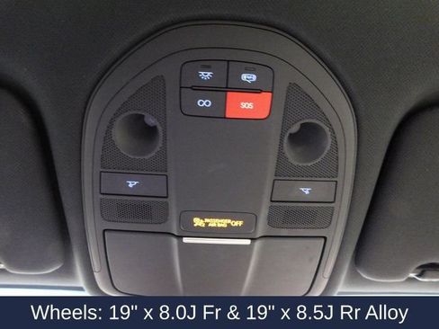 Used 2024 Genesis G70 2.5T image 27