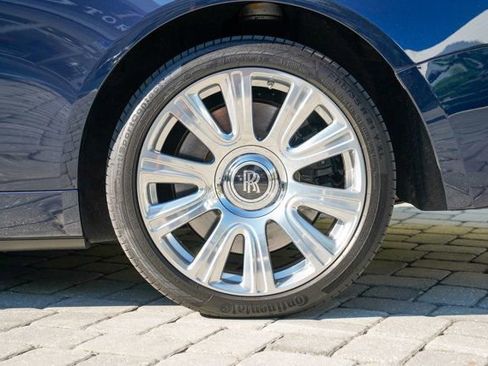 Used 2016 Rolls-Royce Dawn image 16