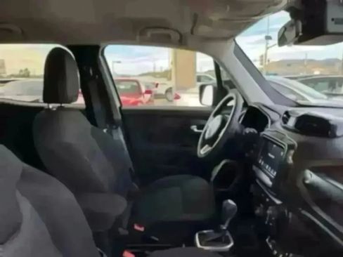 Used 2018 Jeep Renegade Sport w/ Power & Air Group FWD image 24