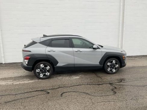 Used 2024 Hyundai Kona SEL image 3
