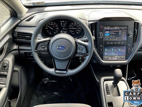 Used 2024 Subaru Crosstrek 2.0i image 5