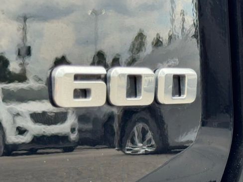 Certified 2023 Cadillac Escalade Premium Luxury Platinum image 10