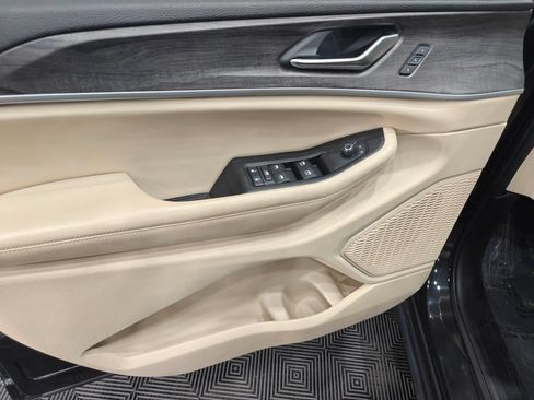Used 2023 Jeep Grand Cherokee Limited AWD/4WD image 52