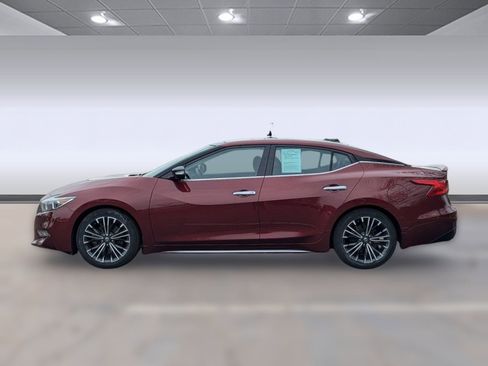 Used 2017 Nissan Maxima Platinum w/ Medallion Package image 2