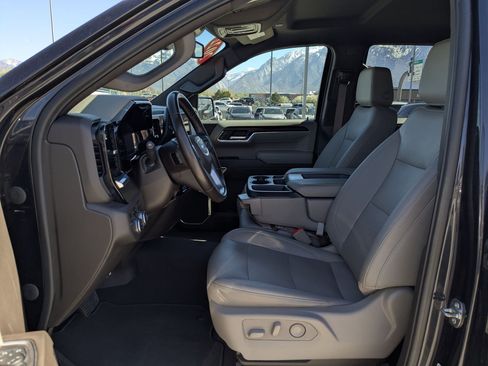 Used 2022 GMC Sierra 1500 SLT w/ X31 Off-Road Package image 24