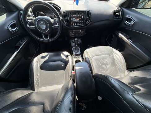 Used 2018 Jeep Compass Limited w/ Navigation Group AWD/4WD image 7