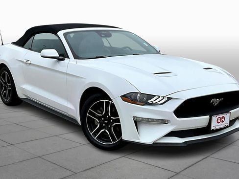 Used 2022 Ford Mustang Premium image 4