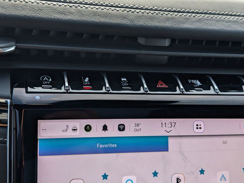 Used 2023 Jeep Grand Cherokee L Overland w/ Advanced Protech Group III image 43