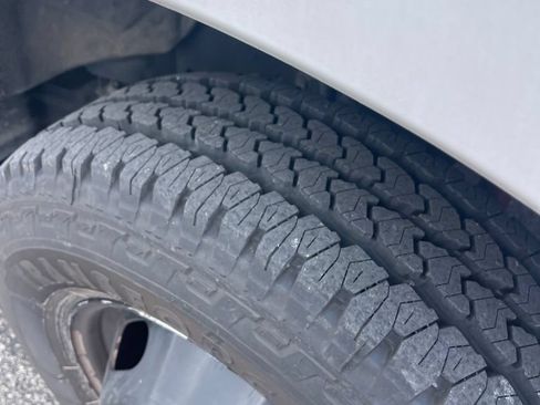 Used 2015 Ford F350 XL RWD image 9