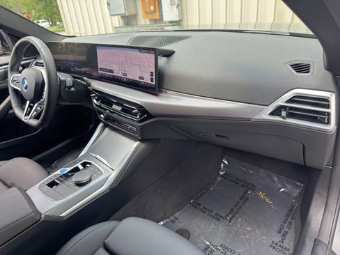 Used 2025 BMW i4 eDrive40 w/ M Sport Package RWD image 12
