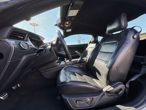 Used 2019 Ford Mustang GT Premium w/ Performance Package - Level 2 RWD image 5
