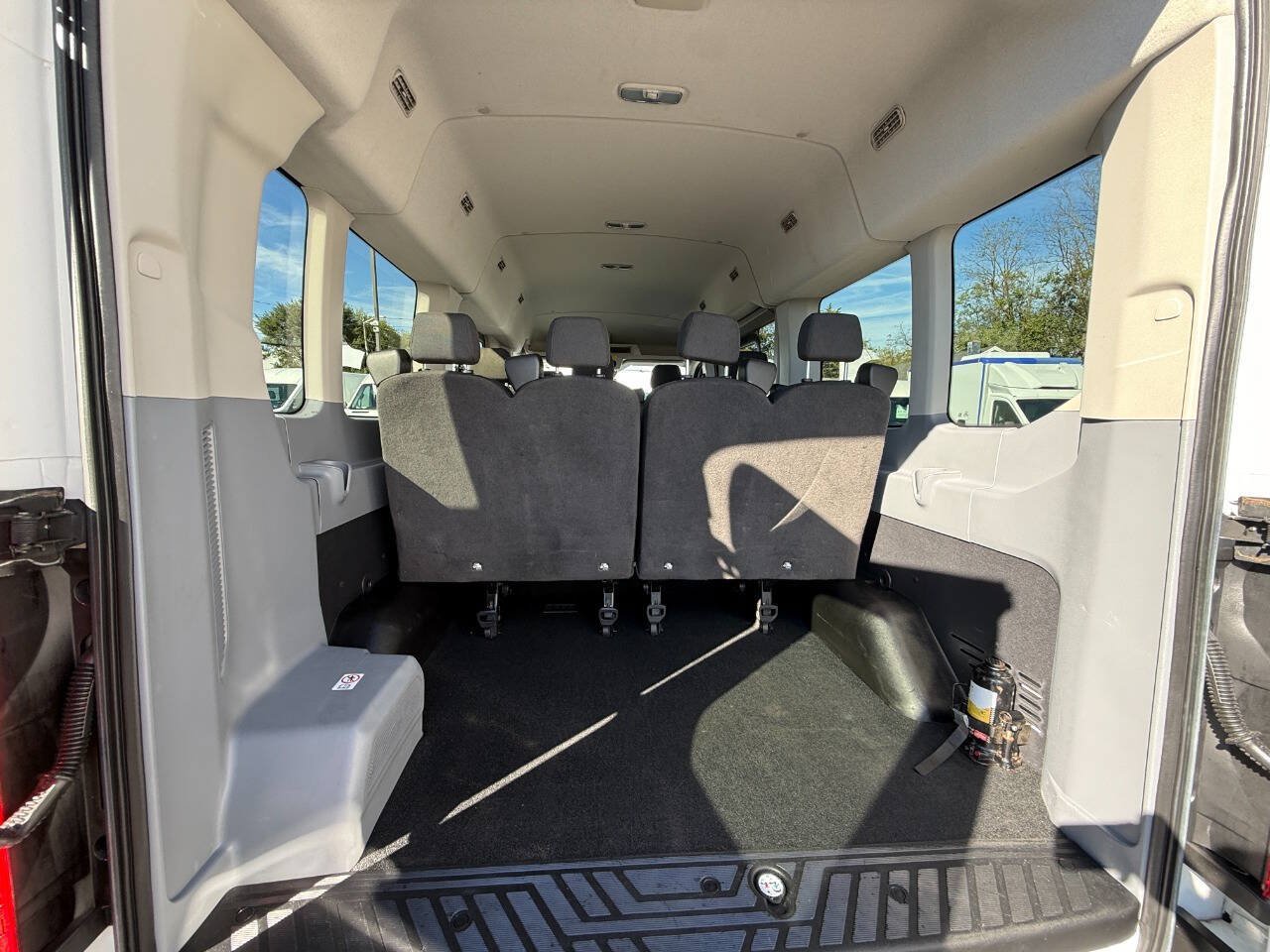 Used 2017 Ford Transit 350 XLT RWD image 33