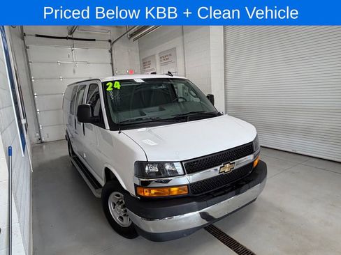 Used 2024 Chevrolet Express 2500 w/ Driver Convenience Package image 2