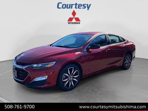 Used 2021 Chevrolet Malibu RS FWD image 1