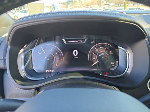 Used 2024 RAM 3500 Laramie w/ Night Edition image 32