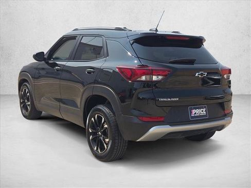 Used 2023 Chevrolet TrailBlazer LT w/ Confidence II Package FWD image 8