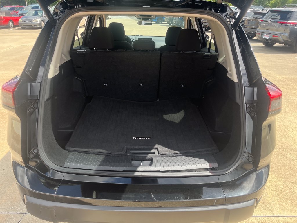 Certified 2025 Nissan Rogue SV AWD/4WD image 27